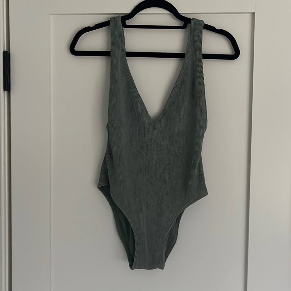 Pull&Bear Crinkle One Piece